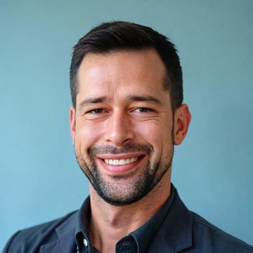 Scott Holstein