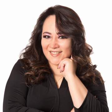 Silvia  Vel&aacute;squez