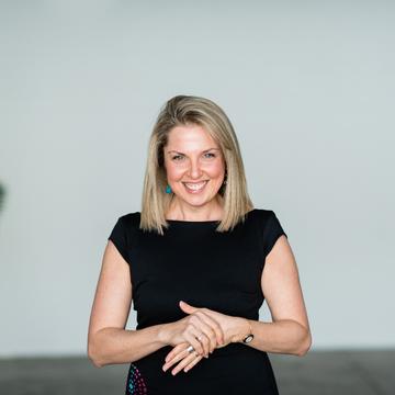 Dr. Amy Silver